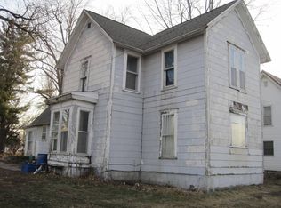 603 W Main St, La Harpe, IL 61450