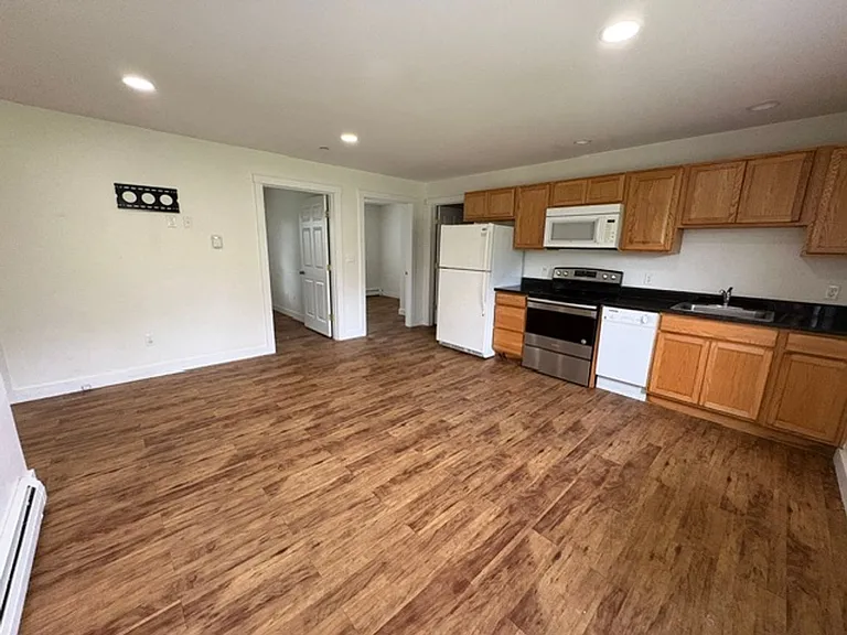 130 Martell Ct #1 — Photo 1
