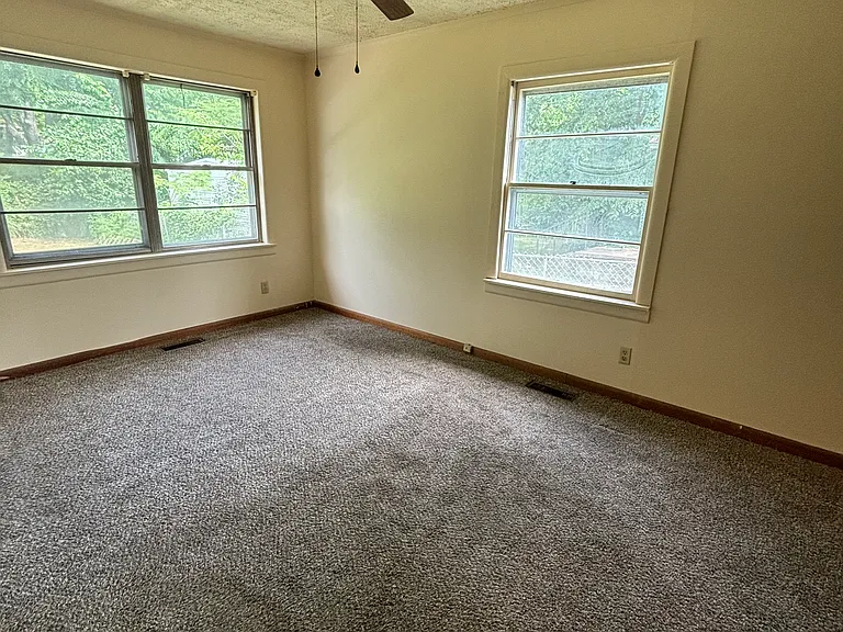 823 N Oswego Ave — Photo 21