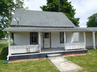 101 Mitchell St, Sidell, IL 61876