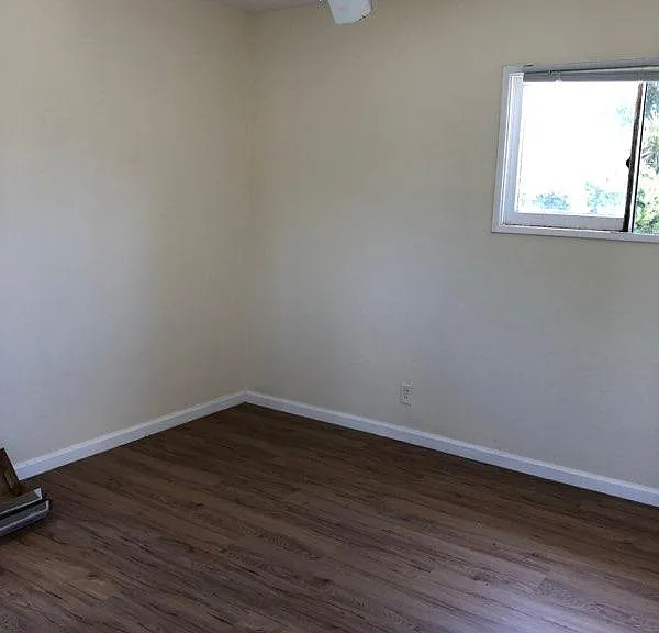 20244 Hartland St — Photo 22