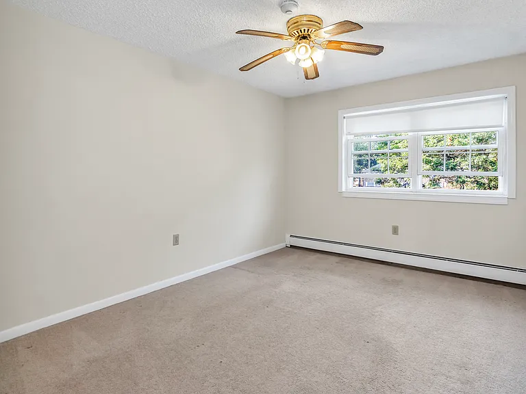 35 Fernview Ave #5 — Photo 14