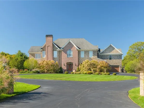 3070 Diamond Hill Rd, Cumberland, RI 02864