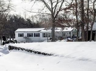 101 Ward St, Acushnet, MA 02743