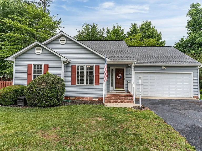 7916 Featherchase Ter — Photo 1