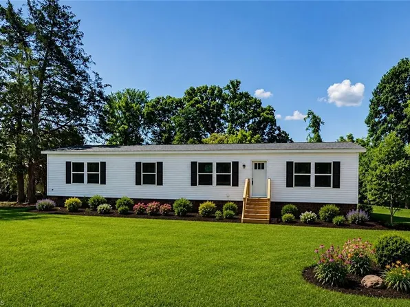 1848 Brittany Trl, Pleasant Garden, NC 27313