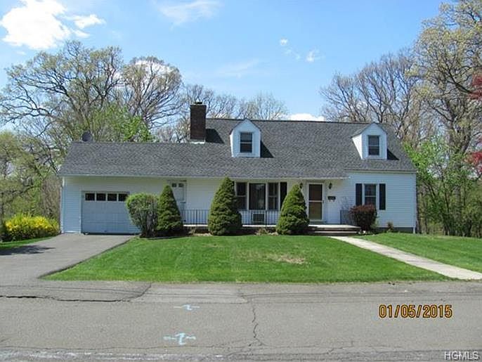 1st image of 29 Ethan Allen Dr