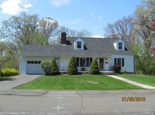 29 Ethan Allen Dr, Stony Pt, NY 10980