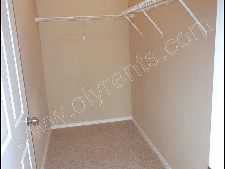 Master Closet_06202014