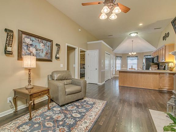 4th image of 1506 Antebellum Dr