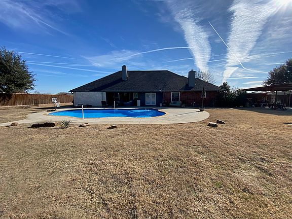 2nd image of 113 Paddock Rdg