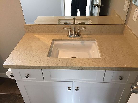 4th image of 414 S Cleveland St #108