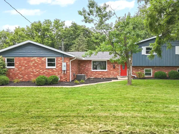 8810 W Tulip Tree Dr, Muncie, IN 47304