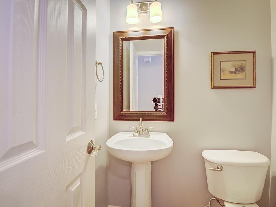 1st image of 217 Medlock La