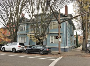 1010 NW 18th Ave, Portland, OR 97209