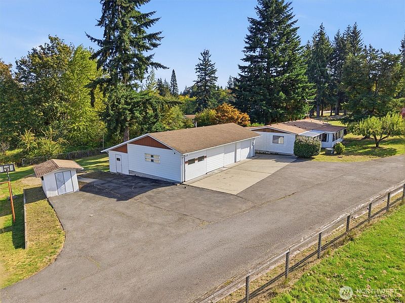 2nd image of 15702 SE 128th Street