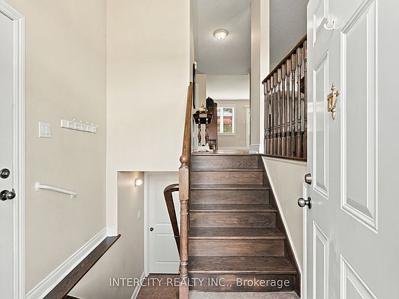 2nd image of 491 Shewfelt Cres
