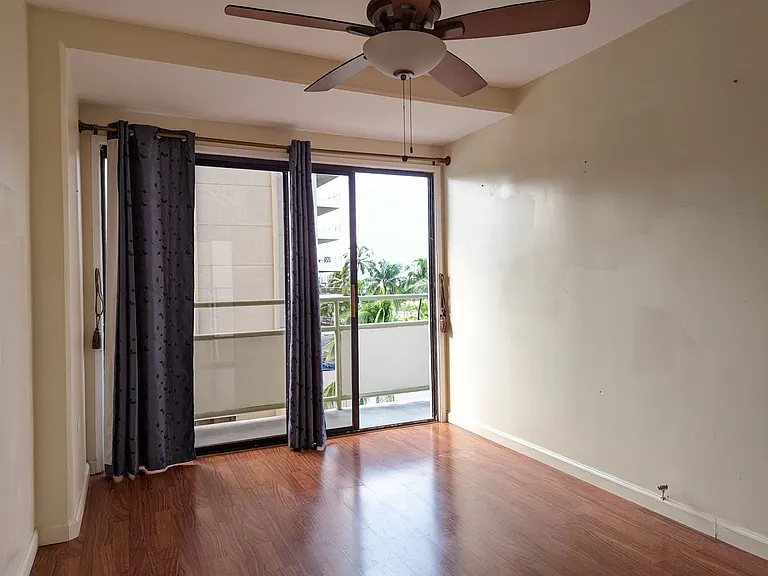 445 Kaiolu St #710 — Photo 7