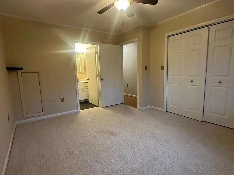 329 Shenandoah Cir — Photo 18