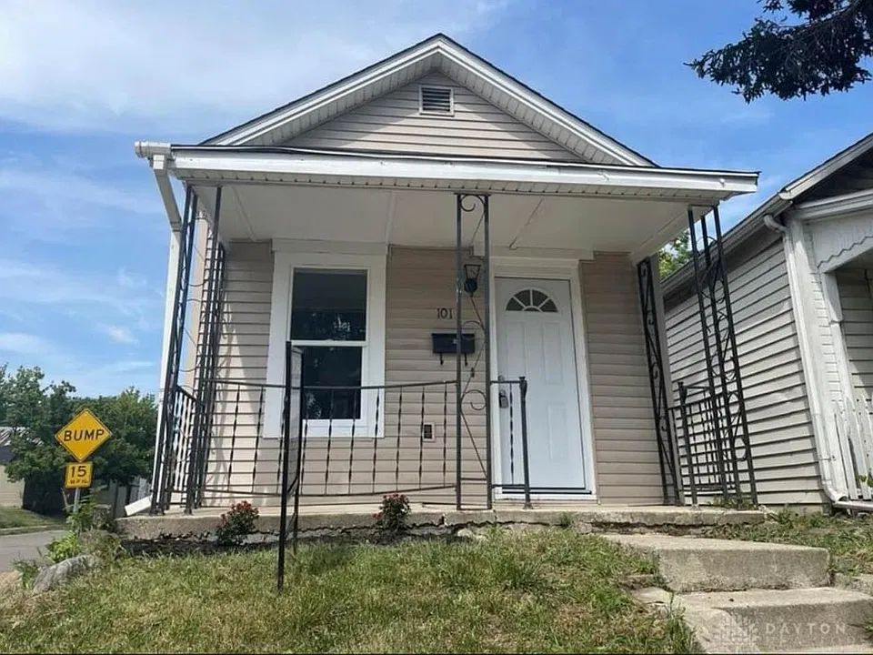 101 N Irwin St