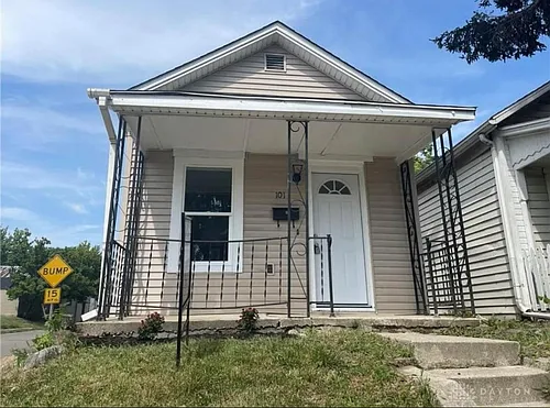101 N Irwin St Photo 1