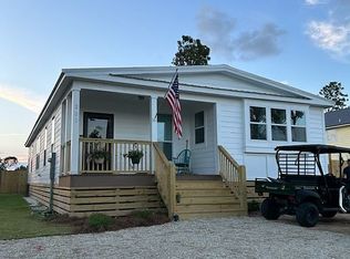 201 Nautilus Dr, Port St. Joe, FL 32456