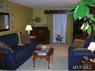 2nd image of 105 Tanglewood Pl