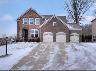 9256 W Hampton Dr, North Royalton, OH 44133