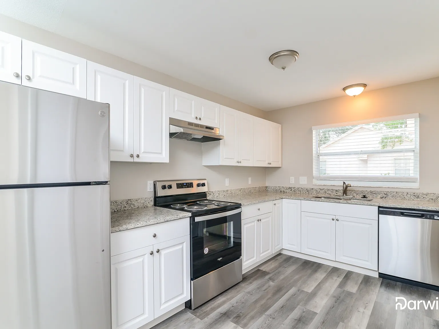 3 bed, 2.0 bath, 1534 sqft, $2,299 — Photo 2