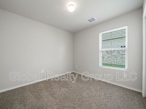 4th image of 10422 Beachball Bnd