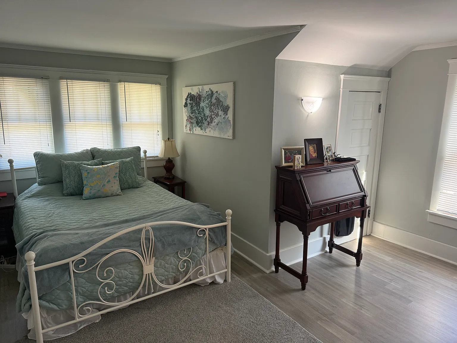 2 bed, 1100 sqft, $1,400 — Photo 1