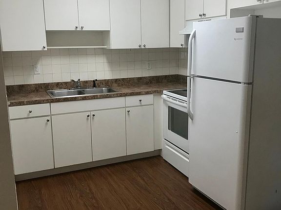 3rd image of 303 S Tampania Ave APT 23