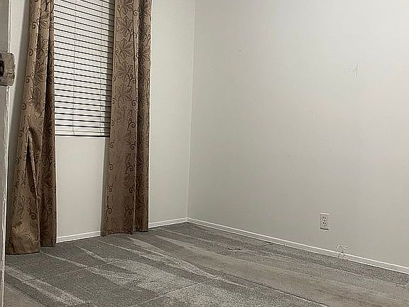 5th image of 3440 W 182nd St