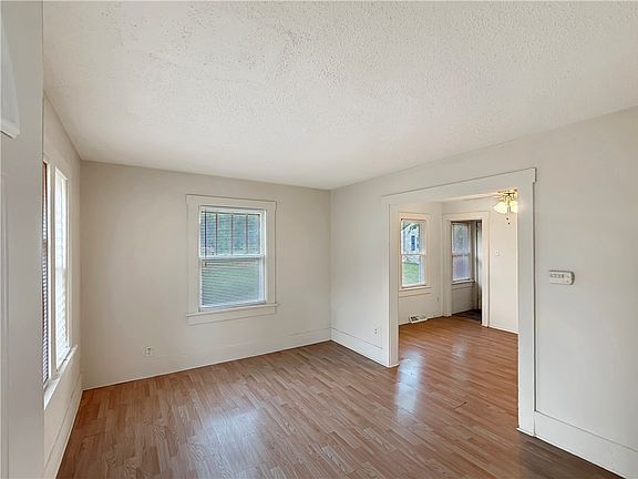 4th image of 1163 S Silas St