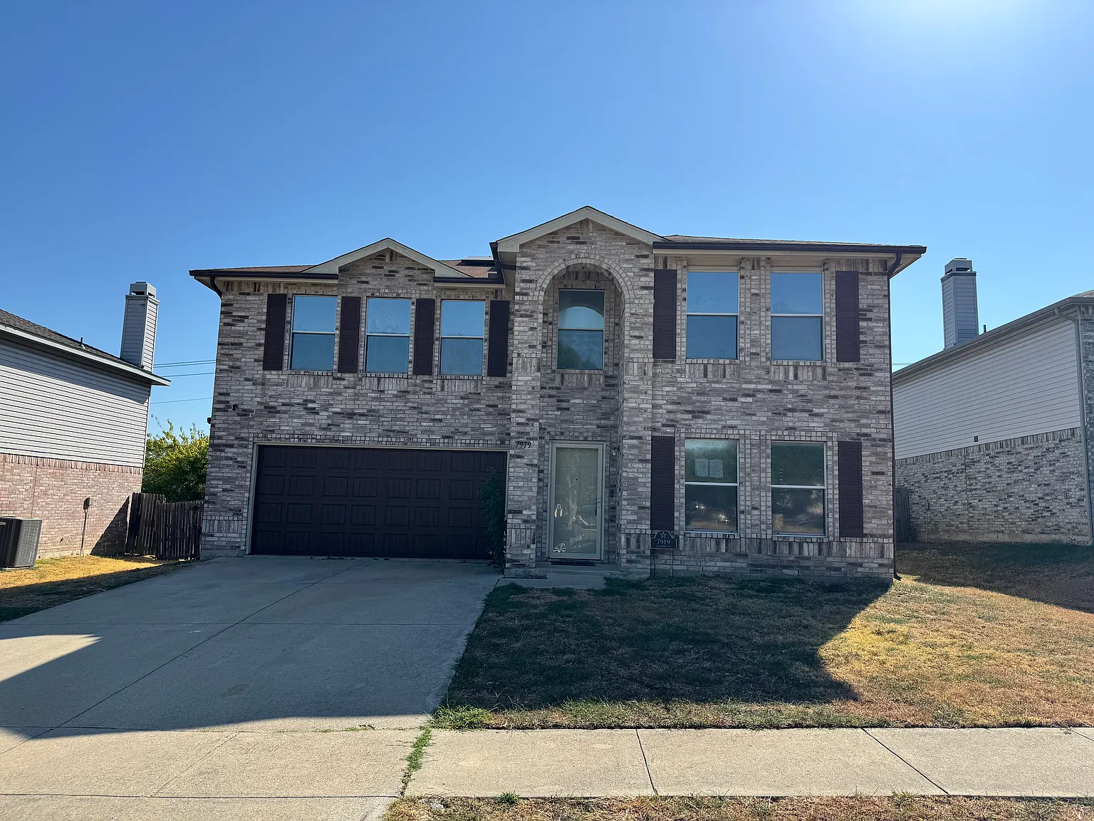 5 bed, 3700 sqft, $3,250 — Photo 1