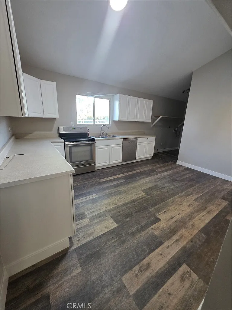 3 bed, 3571 sqft, $3,000 — Photo 1