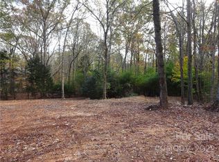 1417 Whispering Oaks Ln, Matthews, NC 28104