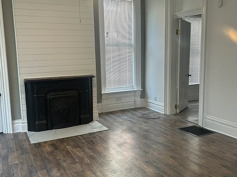 1824 S Main St #1 — Photo 7