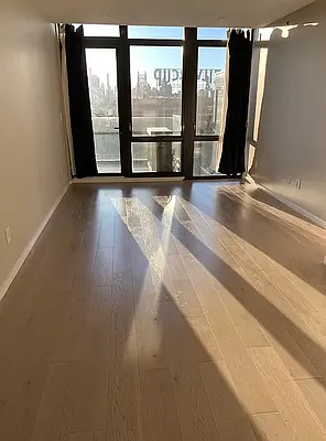 Rented by R New York | media 5