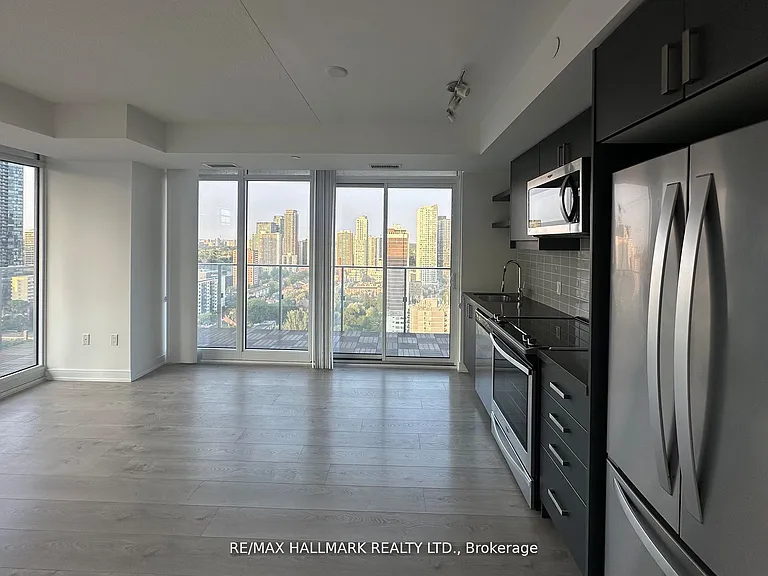 50 Wellesley St E #2904 — Photo 4