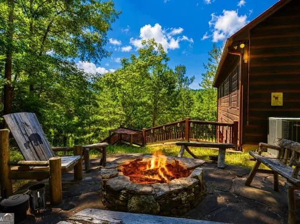216 Dawn Ln, Ellijay, GA 30540