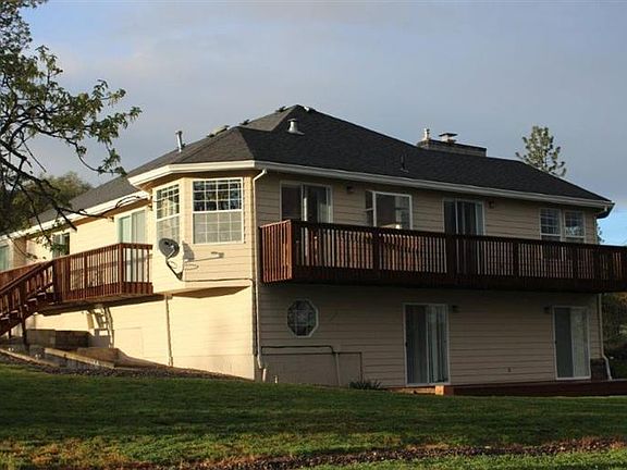 3rd image of 495 Wedgewood Dr