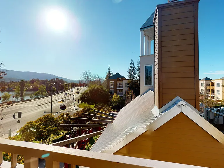 Almaden Lake Village — Photo 90