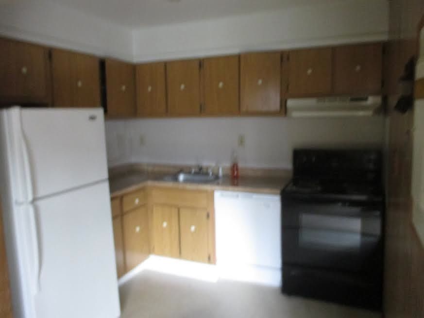 2nd image of 1012 Adams Ave APT 2B