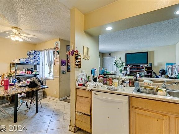 4th image of 4316 Tara Ave #4