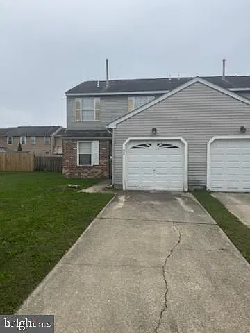 32 River Bank Dr