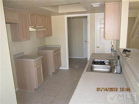 3rd image of 11024 Rogers Hornsby St