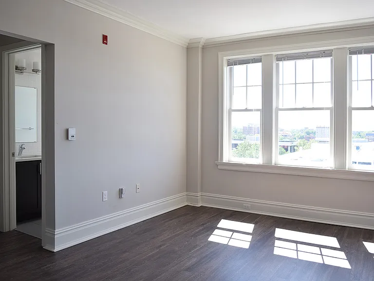 Dining/Living room
