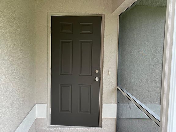 3rd image of 4270 Windsong Ave
