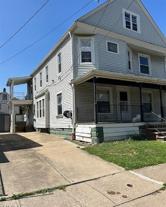 1st image of 3848 W 42nd St